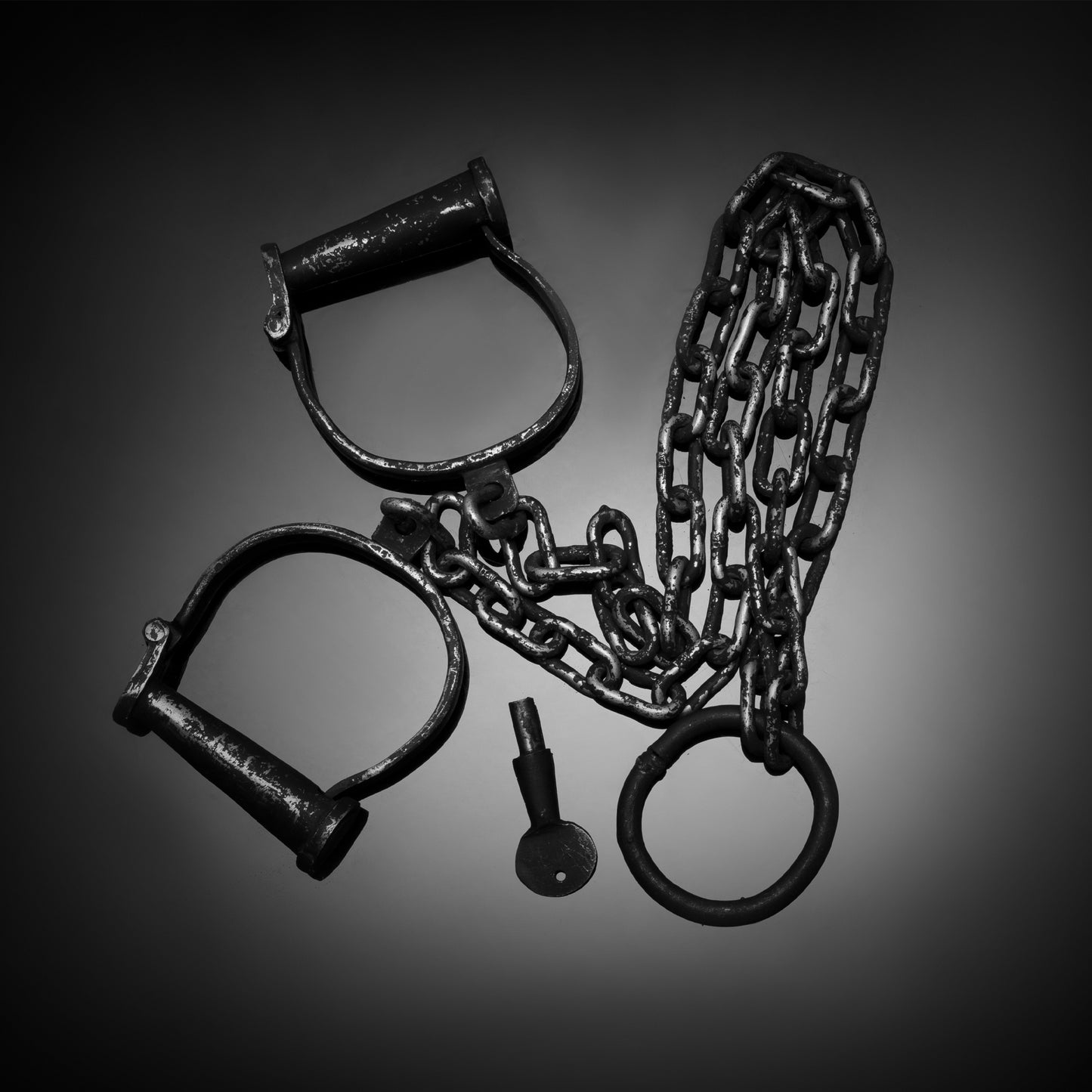 Indian Police Legcuff - Shackle (Black, Non-Adjustable) - Vintageware