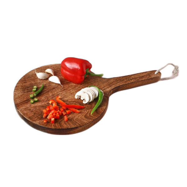 Handcrafted Round Shape Wooden Chopping Board With Handle - Vintageware