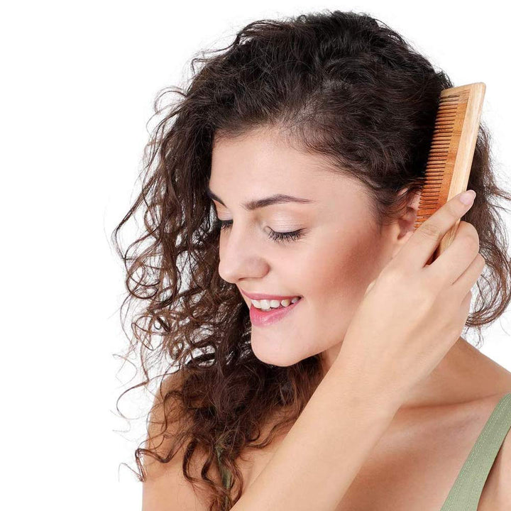 Dual Tooth Lilly Neem Wood Comb - Vintageware