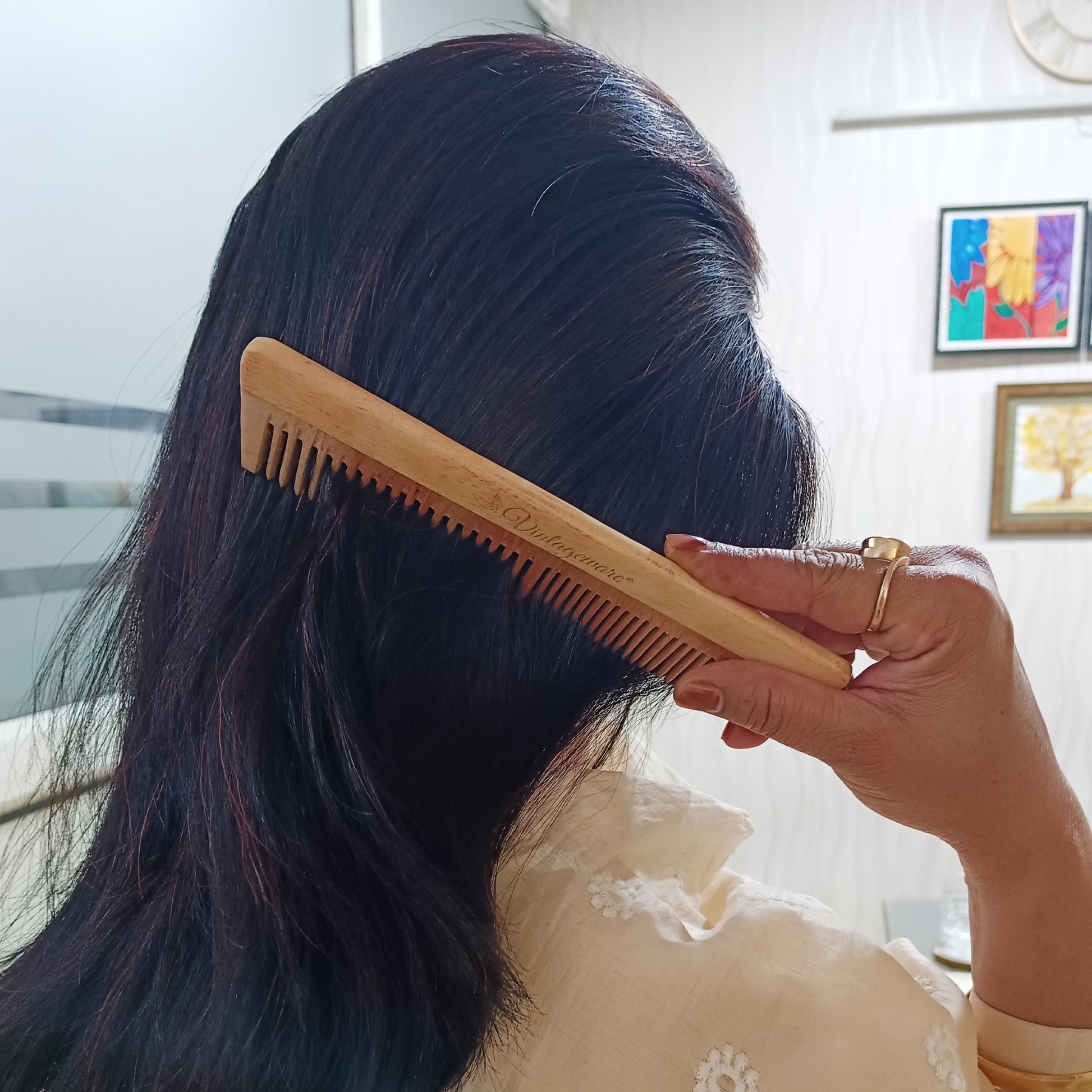 Dual Tooth Lilly Neem Wood Comb - Vintageware