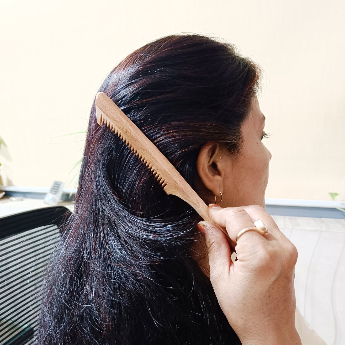 Neem Wood Tail Comb - Vintageware