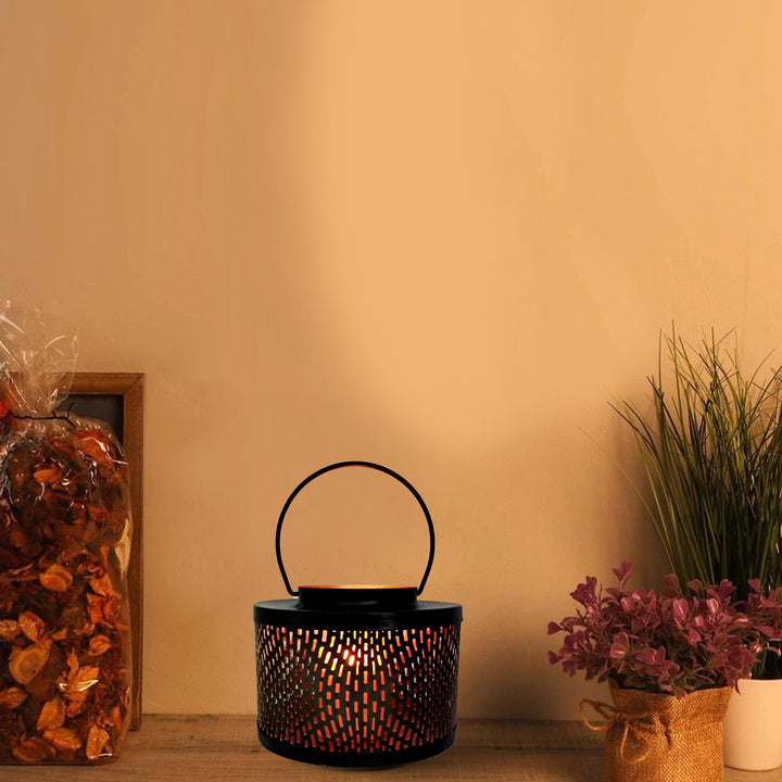 Round Shape Hanging Metal Candle Holders (Black) - Vintageware