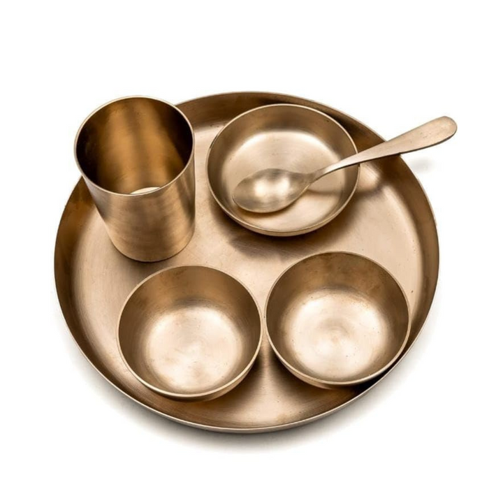 benefits of eating in kansa plate