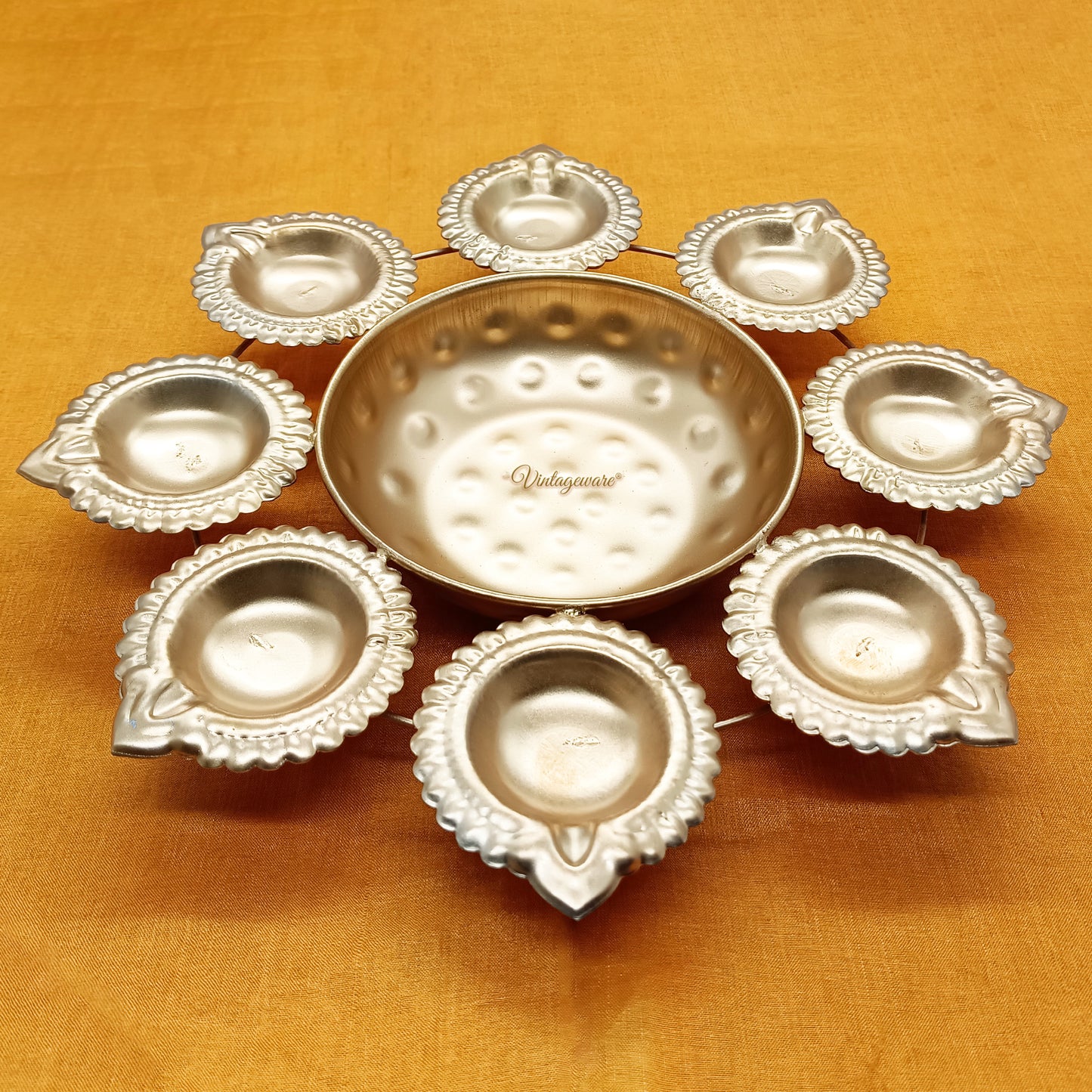 Urli Diya With Multiple Diyas – Perfect For Festive Vibes