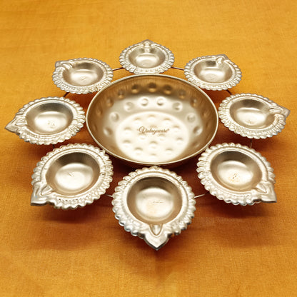 Urli Diya With Multiple Diyas – Perfect For Festive Vibes