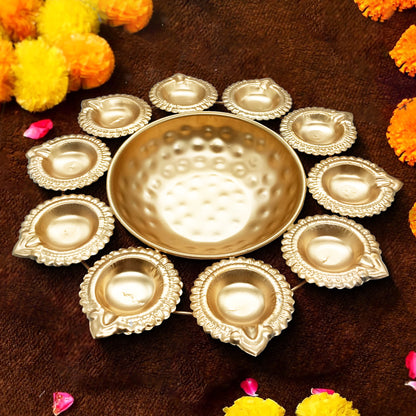 Beautiful Brass Medium Urli Diya For Home and Temple